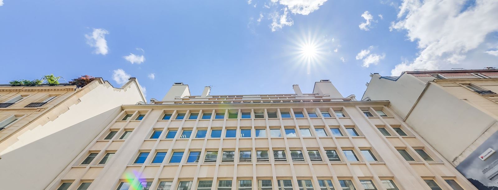 Living and Working 8789 Rue la Boétie, Paris